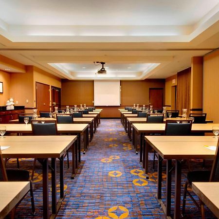 Courtyard By Marriott Madison East Ξενοδοχείο Εξωτερικό φωτογραφία