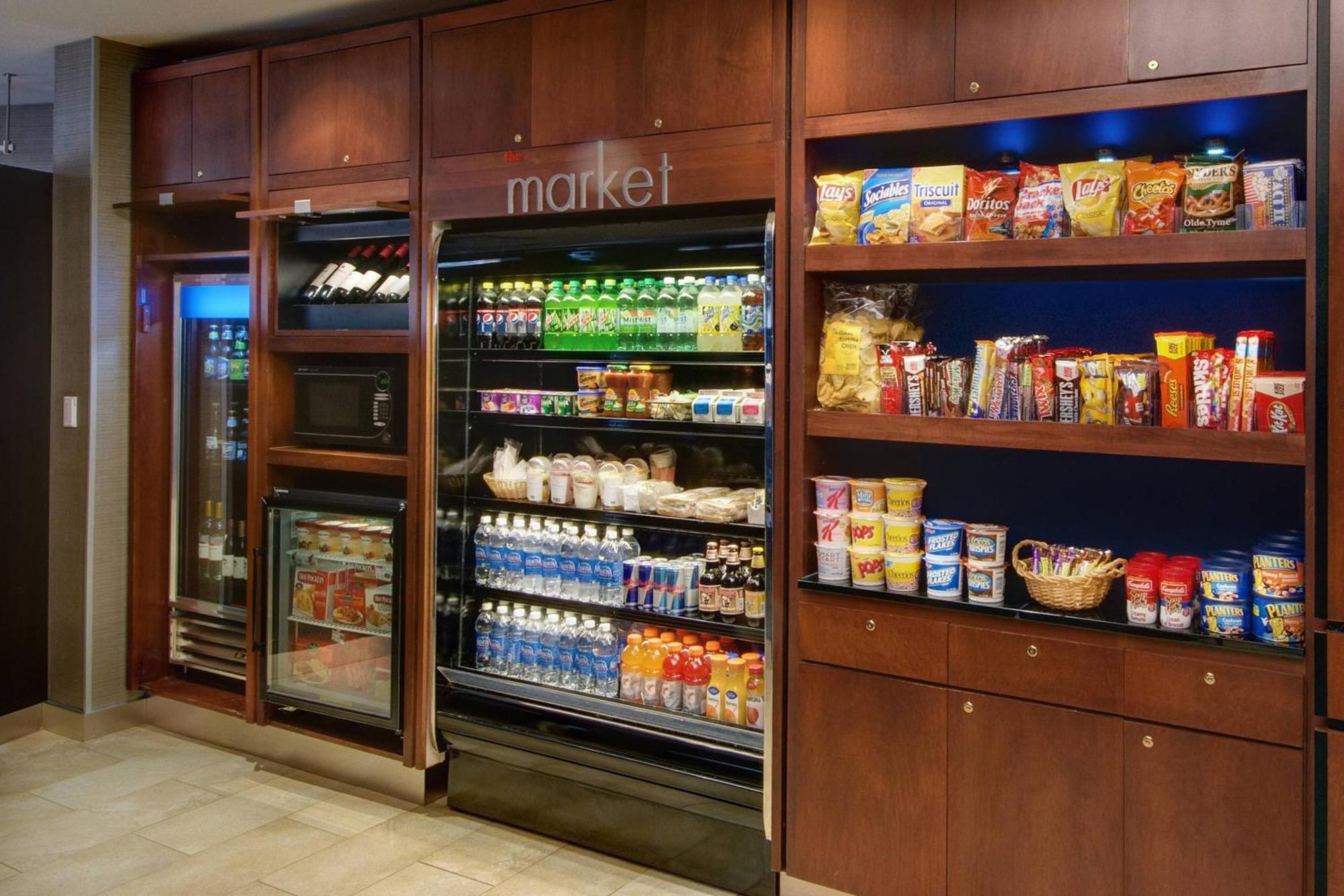 Courtyard By Marriott Madison East Ξενοδοχείο Εξωτερικό φωτογραφία