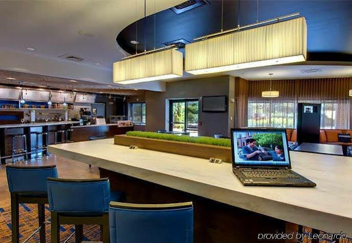 Courtyard By Marriott Madison East Ξενοδοχείο Εξωτερικό φωτογραφία